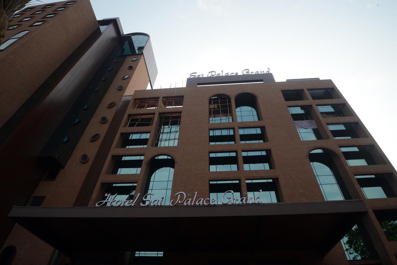 Sai Palace Grand, Malad Mumbai Bagian luar foto